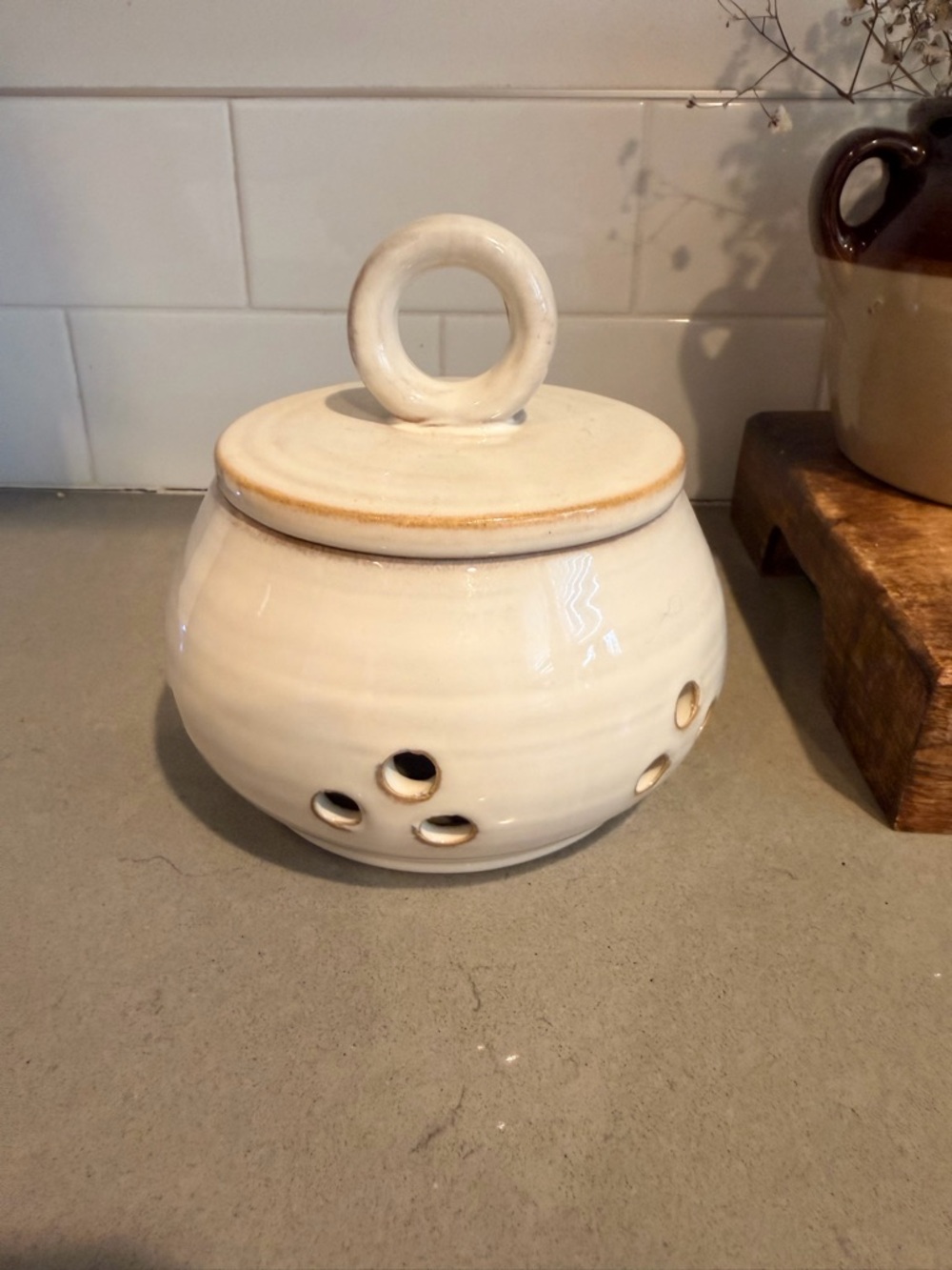 Ceramic White Garlic Keeper with Lid